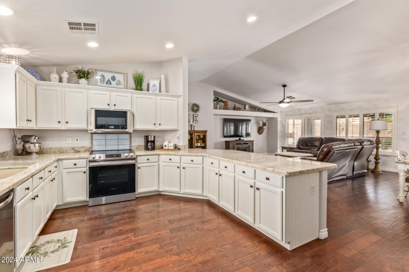 20bd7f184d87316d9f04d267c69d9b7d