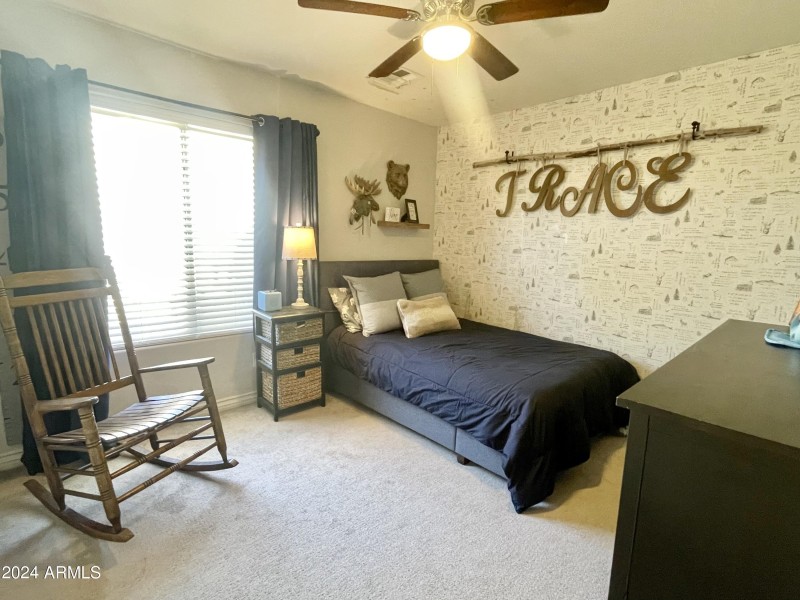 C7053394-9365-4454-8209-EB41CB47A6BF