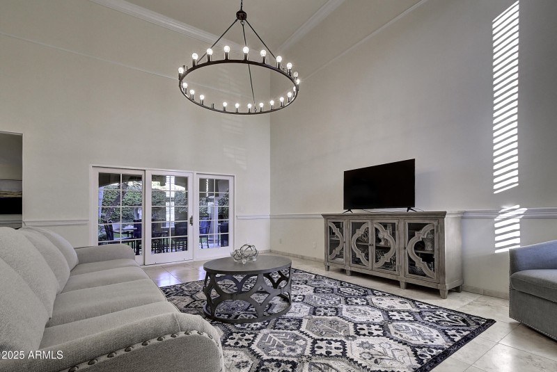 3050E Marlette Ave (22)