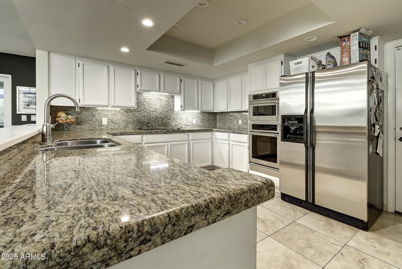 3050E Marlette Ave (30)