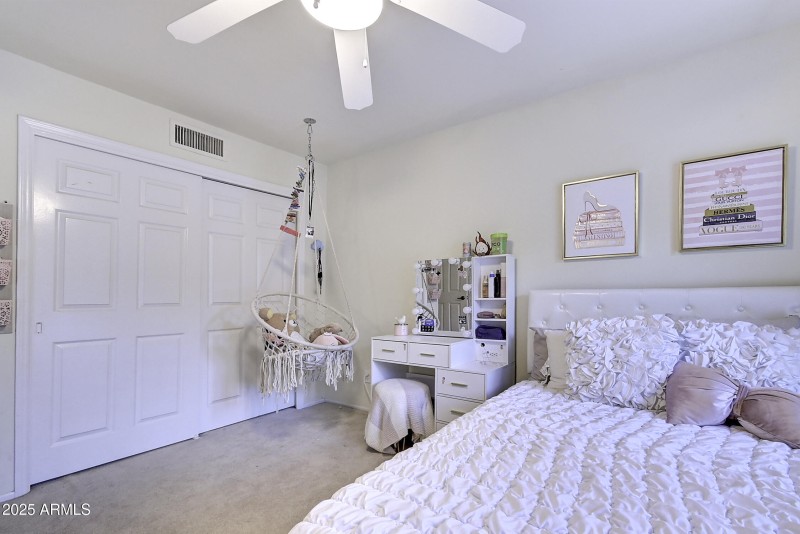 3050E Marlette Ave (43)