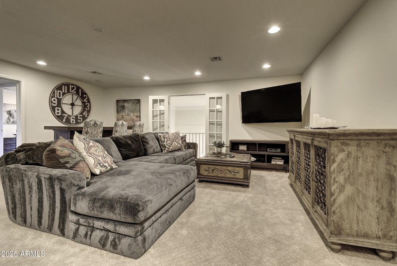 3050E Marlette Ave (47)