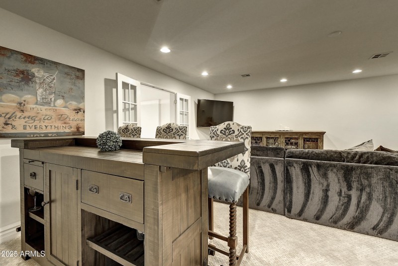 3050E Marlette Ave (51)