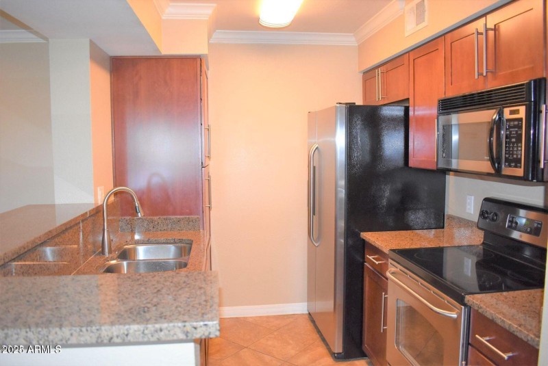 20220311220140969932000000-o