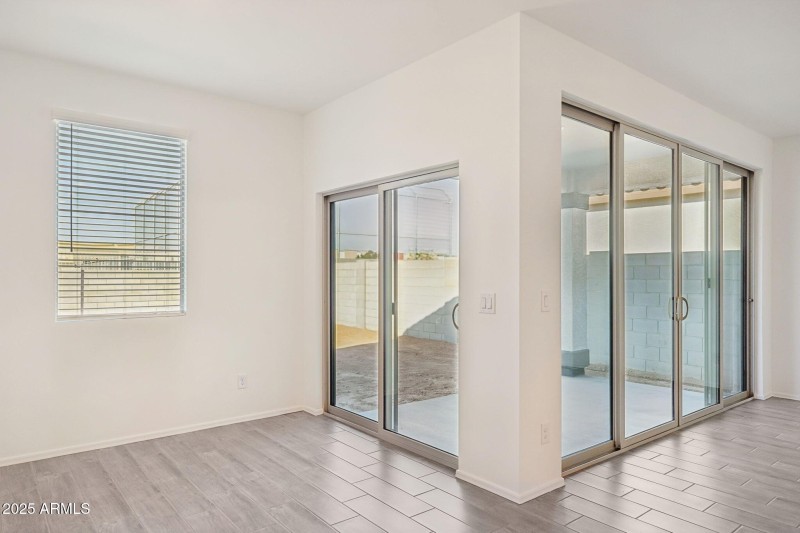 13-web-or-mls-W Bowker St-S1111-013