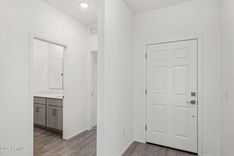 19-web-or-mls-W Bowker St-S1111-019