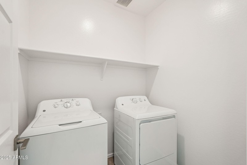 26-web-or-mls-W Bowker St-S1111-026