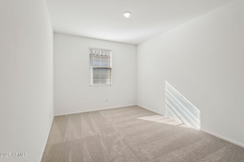 27-web-or-mls-W Bowker St-S1111-027