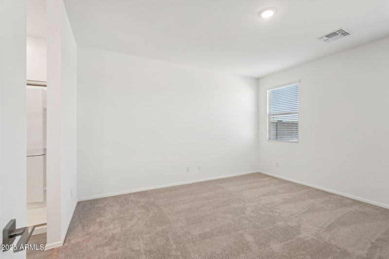 30-web-or-mls-W Bowker St-S1111-030