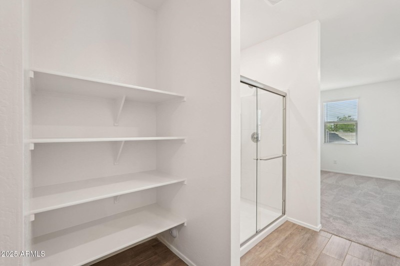 34-web-or-mls-W Bowker St-S1111-034