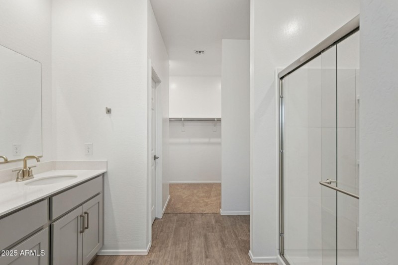 37-web-or-mls-W Bowker St-S1111-037