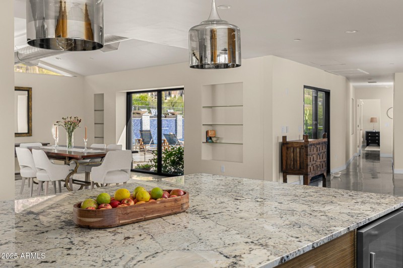10great room