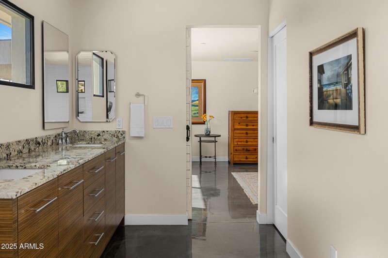19primary bathroom2