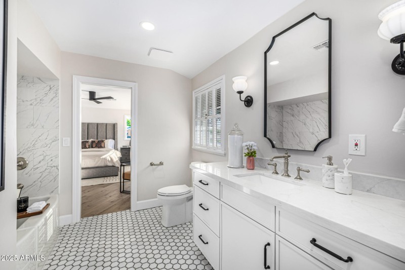 Jack & Jill Bathroom