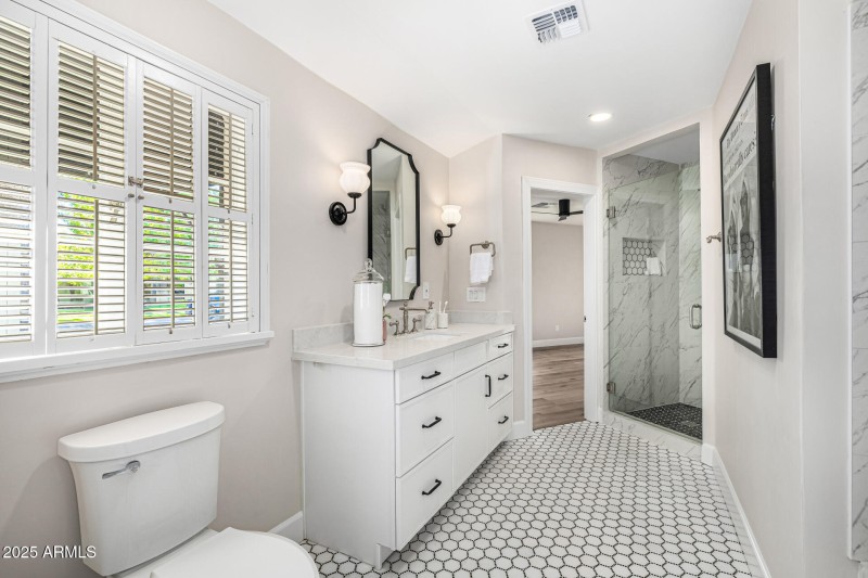 Jack & Jill Bathroom