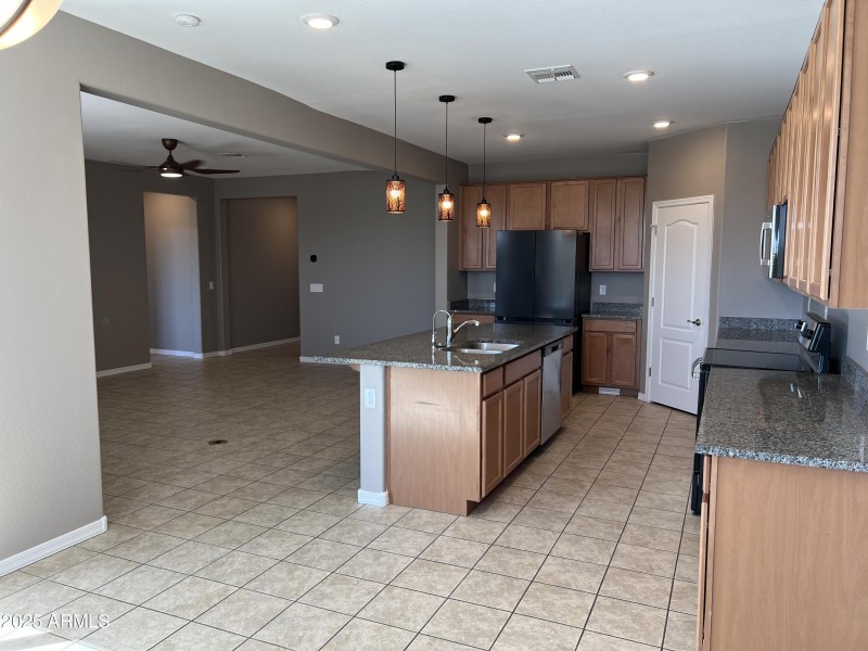 20251023_214011242_iOS