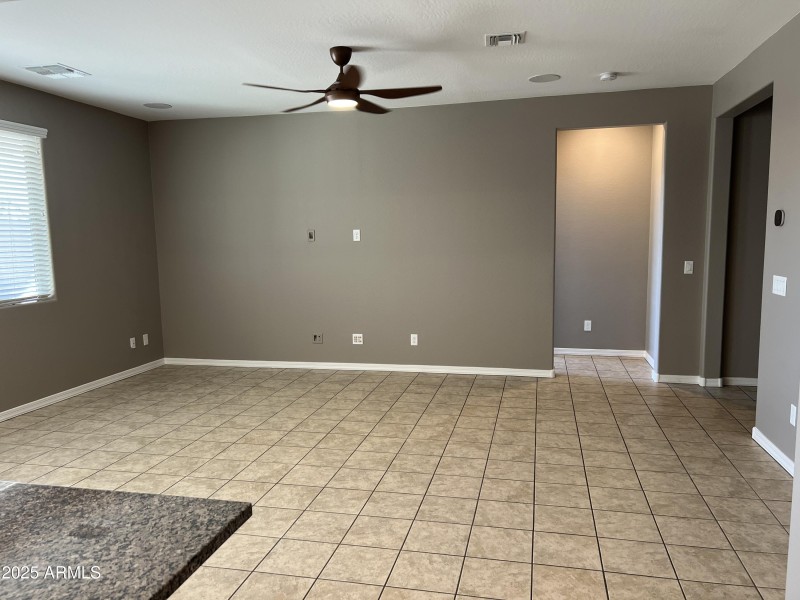 20251023_213620961_iOS