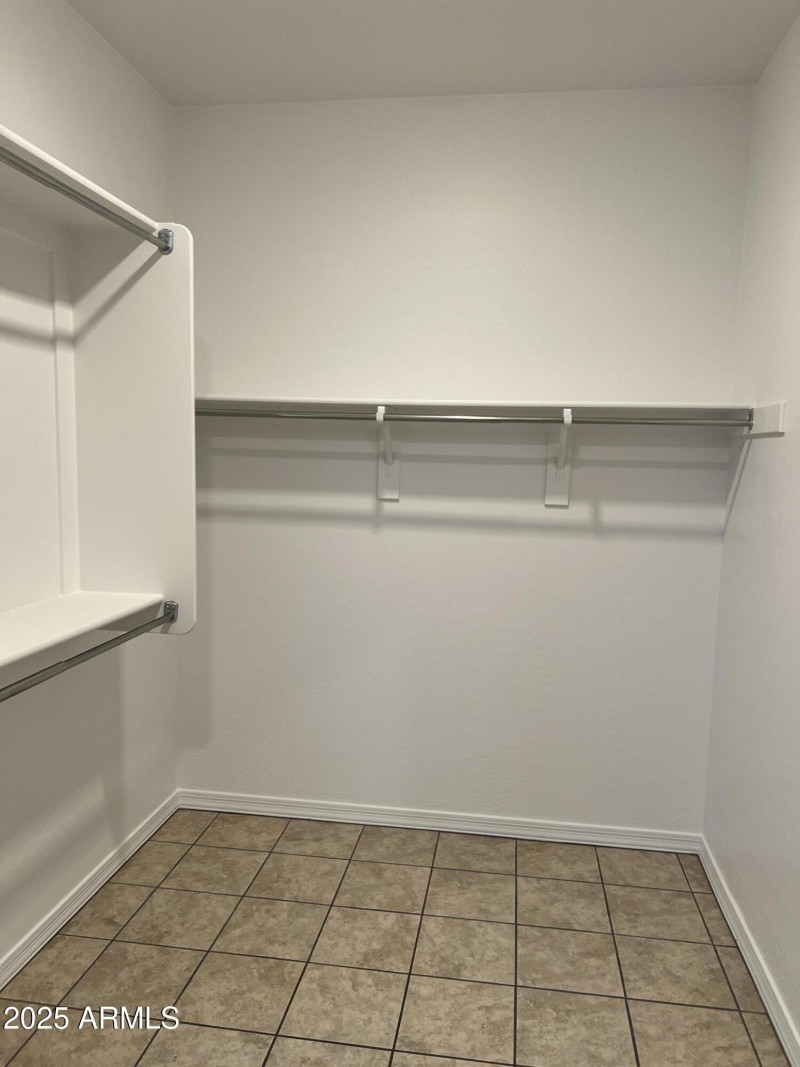 20251023_205823241_iOS