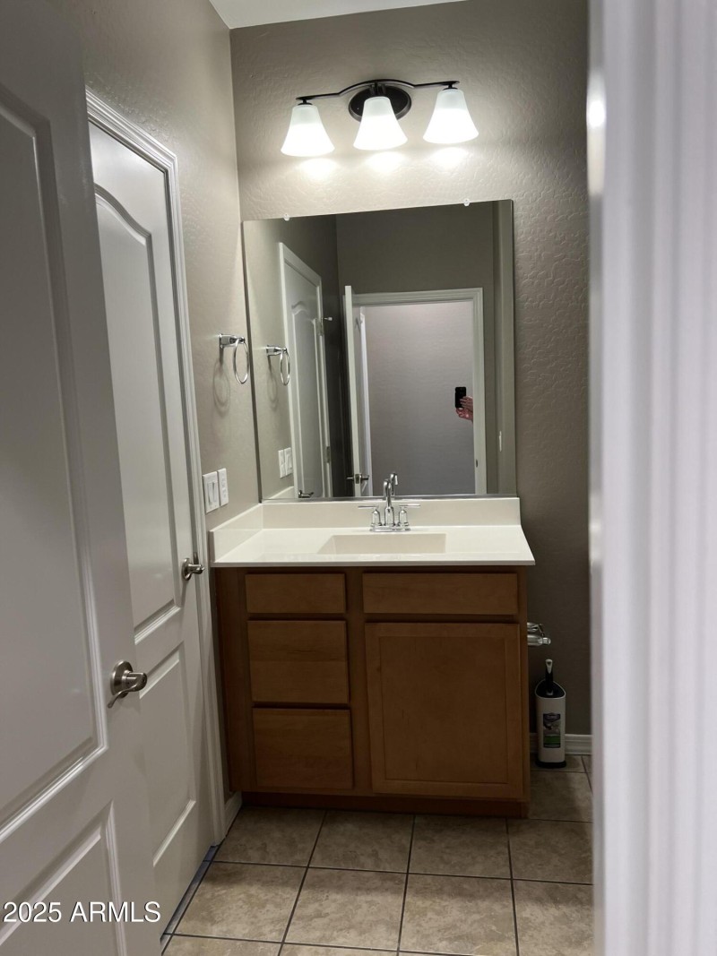 20251023_210107536_iOS