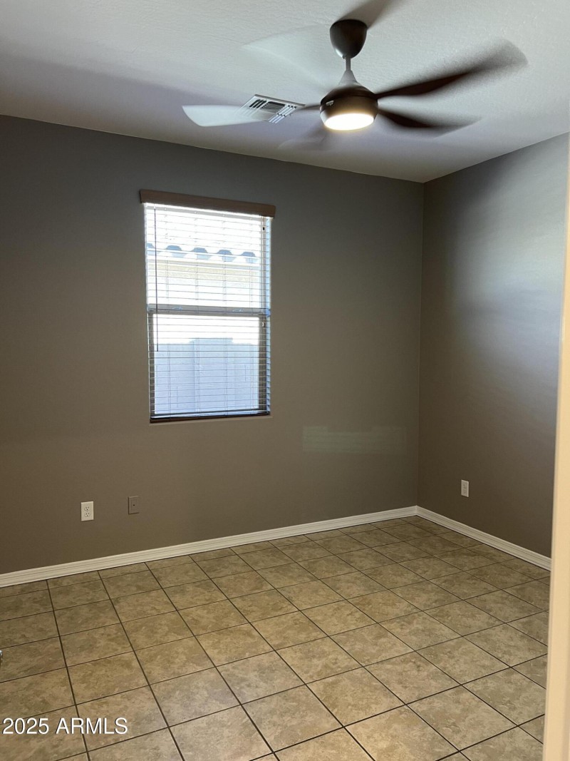 20251023_211145742_iOS