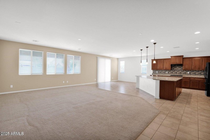 20250612010118298193000000-o