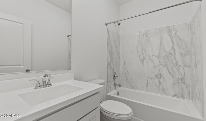 MR Lot #87 Hall Bath (Large)