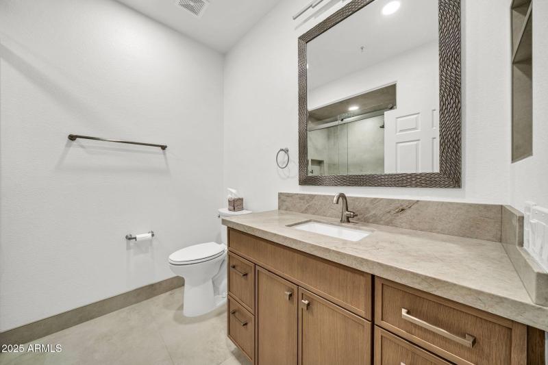 2nd Bathroom
