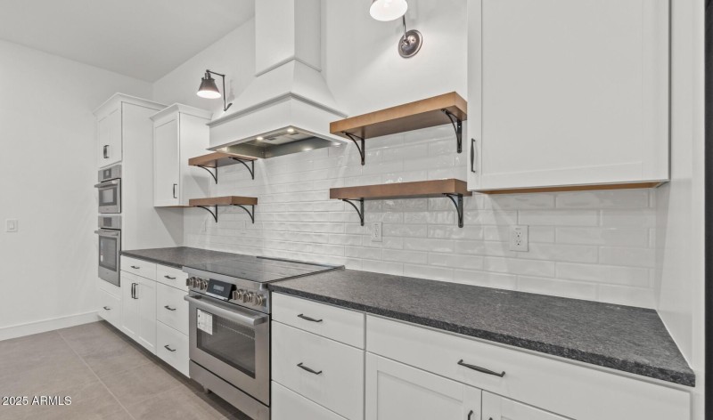 Edgewood Estates Lot #76 Kitchen (4) (La