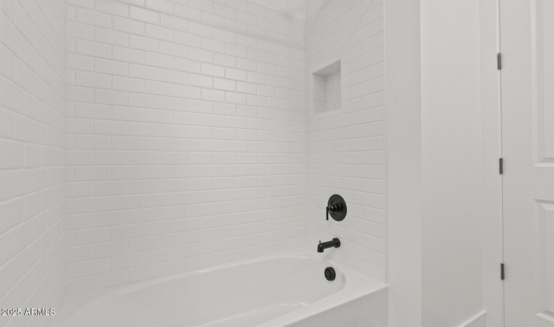 Edgewood Estates Lot #76 Hall Bath (2) (