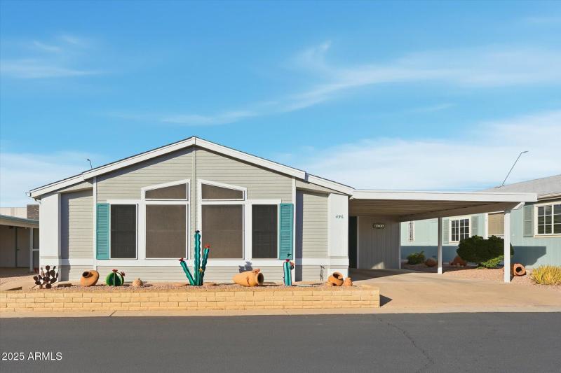 03-003-front-exterior