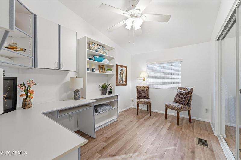 21-021-guest-bedroom