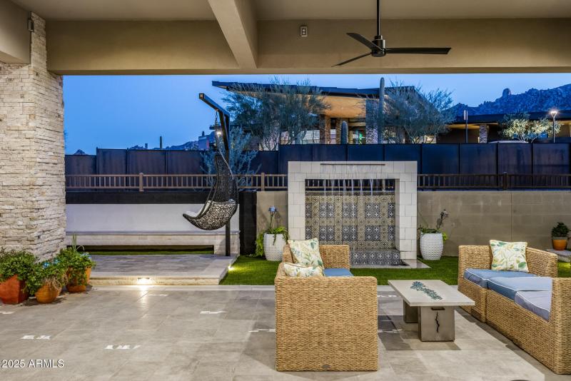 Spacious Covered Patio