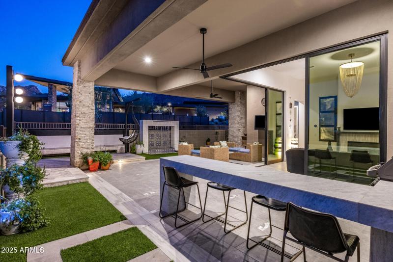 Custom Outdoor Lighting