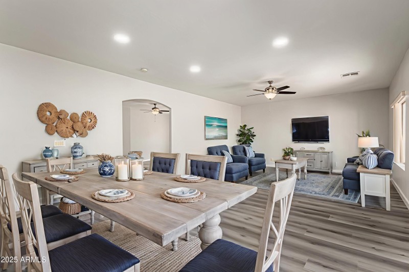 12368 W Meadowbrook - Dining room