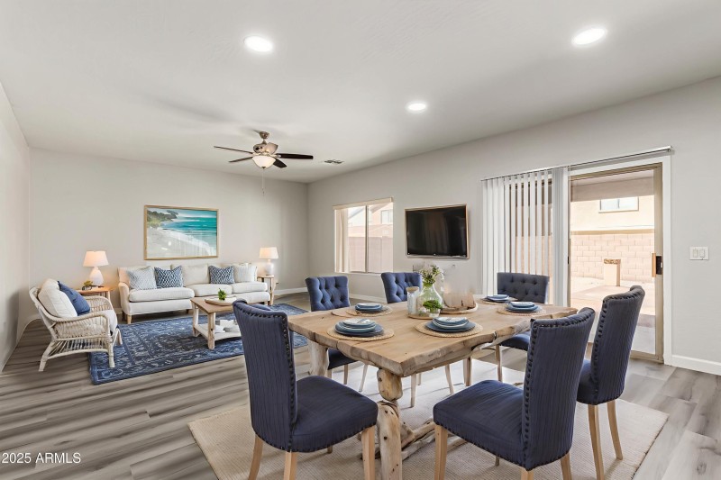 12368 W Meadowbrook - Dining room