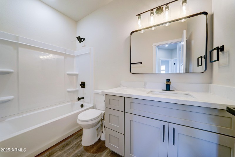 12503 W Cabrillo Dr-31