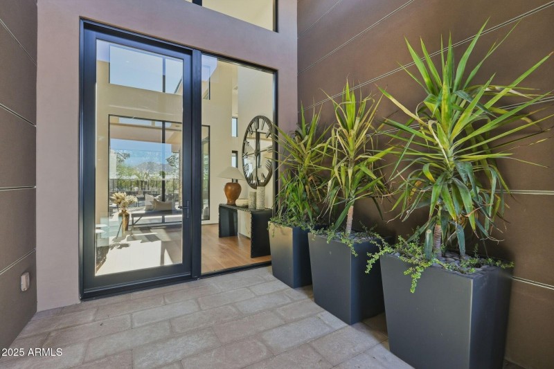 003_Exterior Entrance