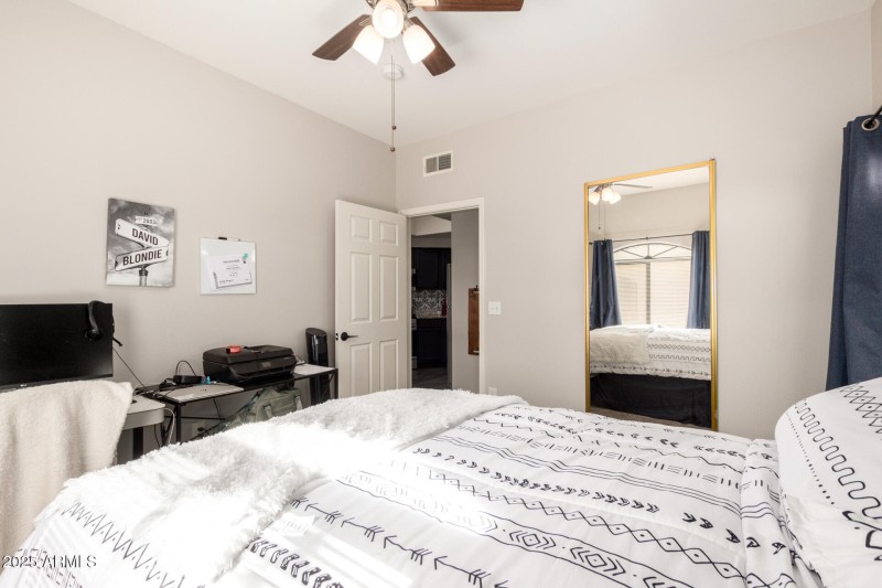 19 Indian School 230