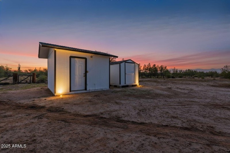 41-web-or-mls-Virtual Twilight 3