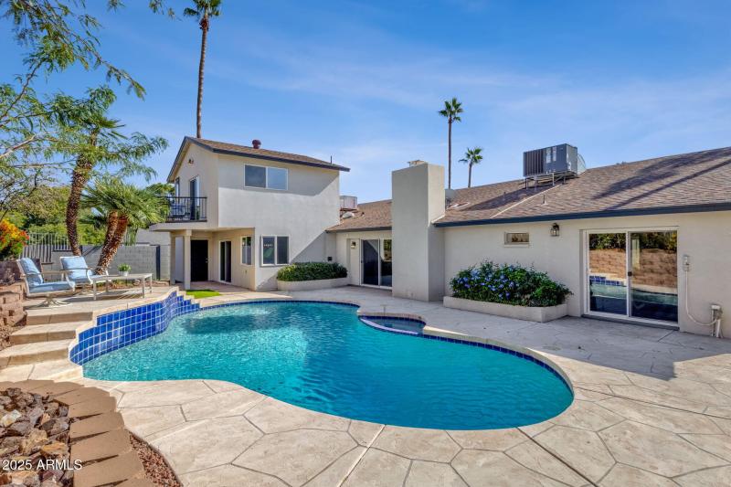 63-web-or-mls-2276-e-mercer-ln