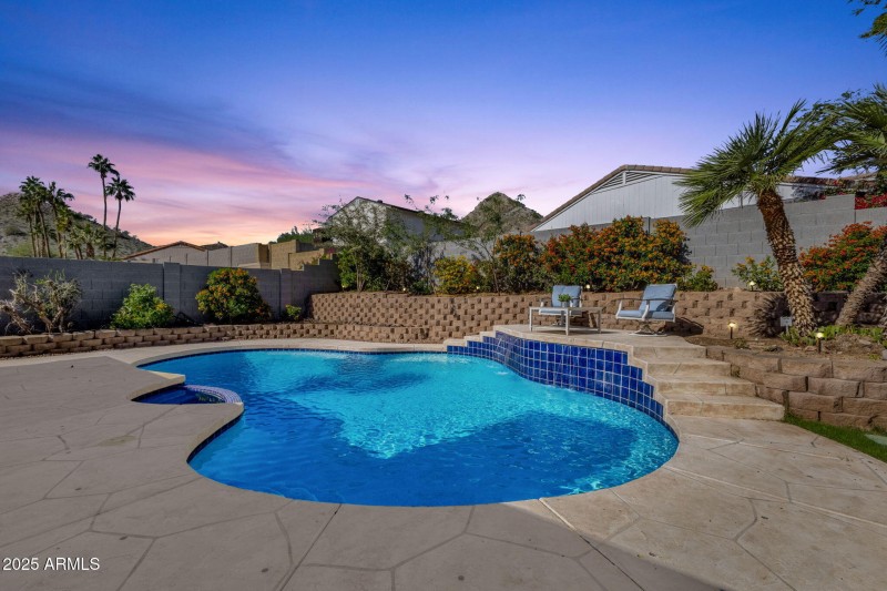 74-web-or-mls-2276-e-mercer-ln