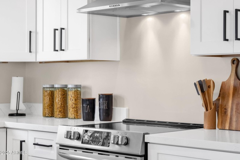 27-web-or-mls-2276-e-mercer-ln