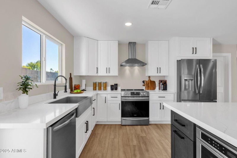 29-web-or-mls-2276-e-mercer-ln