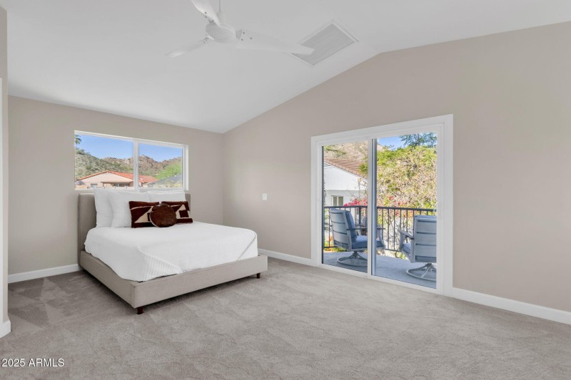 36-web-or-mls-2276-e-mercer-ln