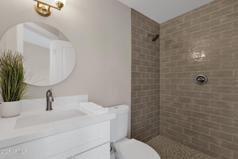 38-web-or-mls-2276-e-mercer-ln