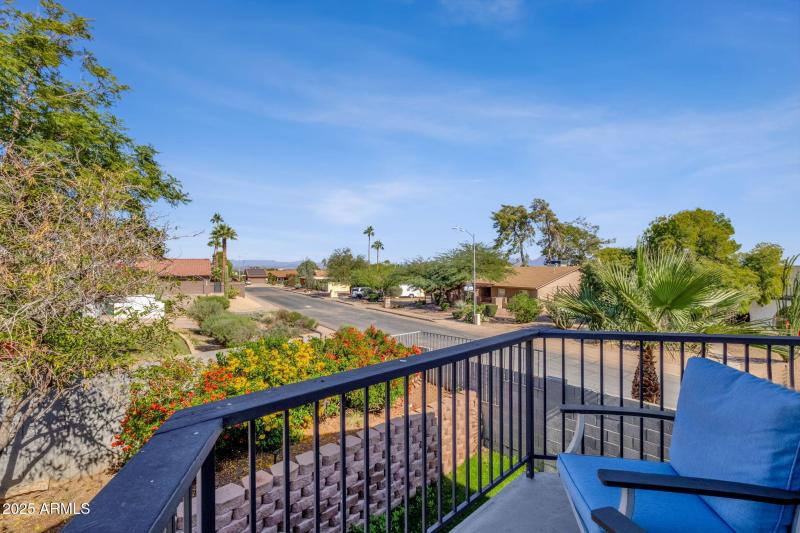 40-web-or-mls-2276-e-mercer-ln