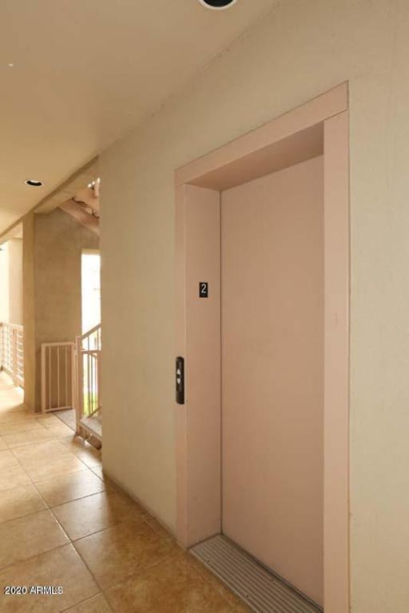 Elevator Directly to Your Unit!