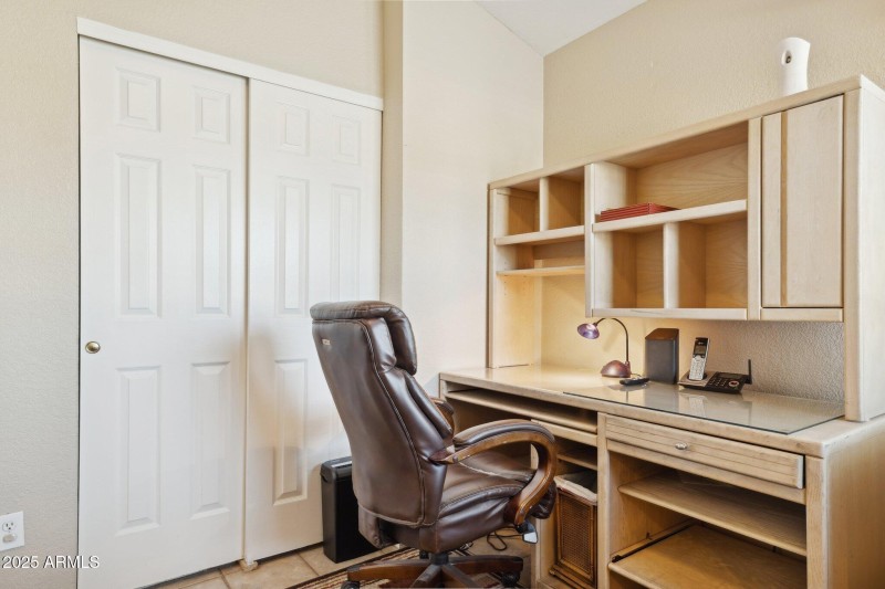 14-web-or-mls-1467-e-boston-st