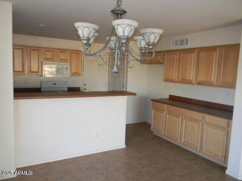 e8cbf00542dcfd7f85265354aa933a12