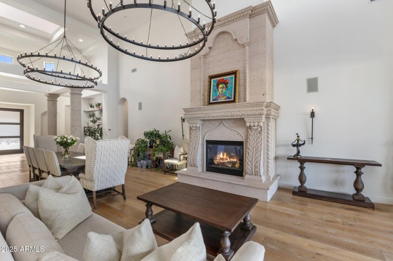 006_LivingDining Fireplace